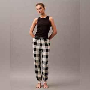 Calvin Klein modern cotton buffalo plaid holiday joggers, size XS, NWT
